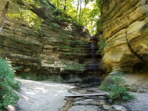 The Unique Day Trip To Starved Rock In Illinois Is A Must-Do