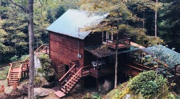 Enjoy A Cabin And Jacuzzi In The Woods Near Natural Bridge In Kentucky