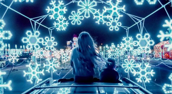 Drive Through The World’s Largest Animated Light Show At World Of Illumination In Arizona