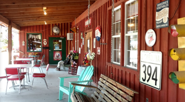 For Low-Key, Home Cooked Food In A Rustic Atmosphere, Head To The Red Shed Diner In South Carolina