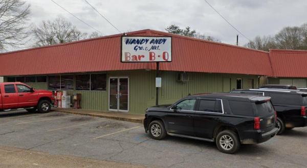 An Old-School, No-Frills Eatery, Handy Andy In Mississippi Has Been A Local Favorite Since The 1970s  