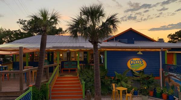 CoCo’s Sunset Grille In Georgia Gives Some Island Reprieve On The Water