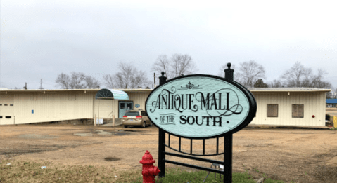 With 14,000 Square Feet Of Merchandise, You Could Easily Spend Hours At The Antique Mall Of The South In Mississippi      
