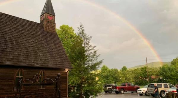 Enjoy Waterfront Dining In An Old Church At The Townsend Abbey In East Tennessee