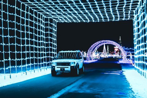 9 Drive-Thru Christmas Lights Displays In Michigan The Whole Family Can Enjoy
