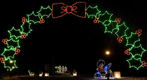 See Santa From The Car And Drive Through A Mile Of Christmas Lights At Delaware’s Winter Wonderfest