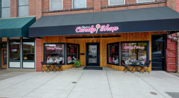 Satisfy Your Sweet Tooth With Candies, Chocolates, And Ice Cream At Chippewa Candy Shop In Wisconsin  