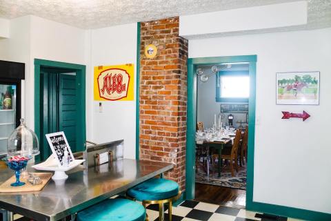 A Stay At This Vintage Yet Modern Inn Is A Must For Everyone Who Loves Kentucky