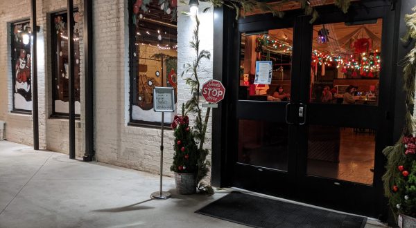 Be Festive And Merry With Friends At This Arkansas Pop-Up Holiday Bar