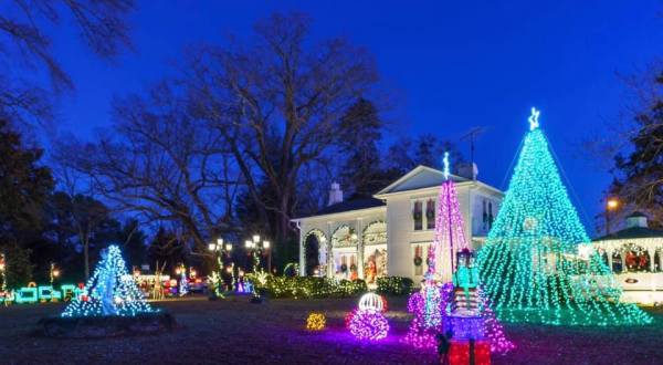 South Carolina’s Enchanting Holiday Drive-Thru, The Christmas House, Is A Sure Delight