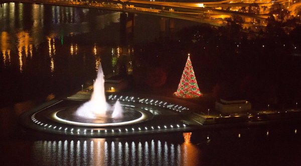 The Tree Of Lights In Pittsburgh Will Celebrate Its Final Year In 2020, And You Don’t Want To Miss It