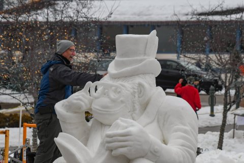 Seeing The Massive Snow Sculptures In The Small Town Of Lake Geneva, Wisconsin Will Be Your Favorite Winter Memory