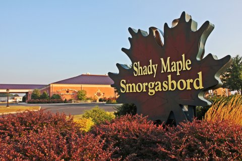 When COVID Ends, You'll Want To Check Out The All-You-Can-Eat Dessert Buffet In Pennsylvania, Shady Maple Smorgasbord