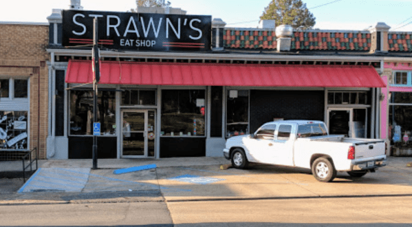Celebrate The Season With An Ice Box Pie From Strawn’s In Louisiana
