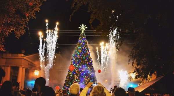 These 5 Small Towns In Mississippi Honor Christmas In The Most Magical Way