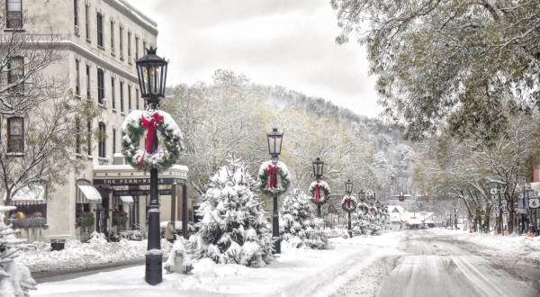 These 6 Small Towns In Pennsylvania Honor Christmas In The Most Magical Way