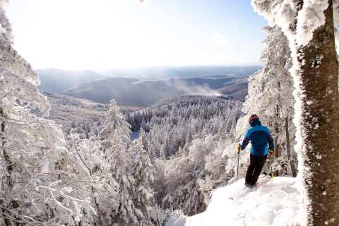 This Winter Snowshoe Hike Leads You To Magical Views Of Vermont's Winter Wonderland