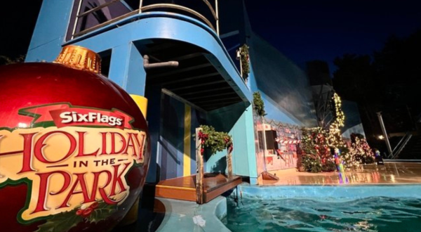 Northern California’s Enchanting Holiday In The Park Drive-Thru Is Sure To Delight