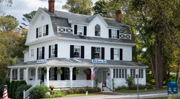 Spend A Cozy Night At The Old Corner Inn, A 155-Year-Old B&B In Massachusetts