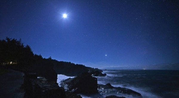 A Christmas Star Will Light Up The Oregon Sky For The First Time In Centuries