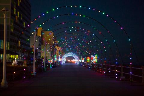 Even The Grinch Would Marvel At The Holiday Lights Display Along The Virginia Beach Boardwalk