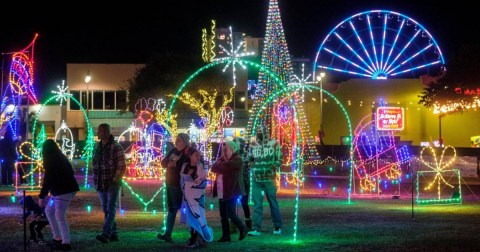 Drive Through Thousands Of Lights At Santee Cooper In South Carolina This Holiday Season