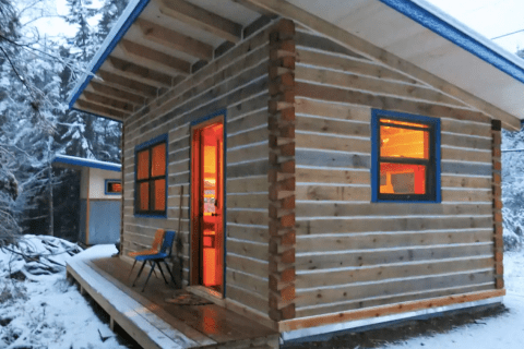 This Tiny Log Cabin Way Up In Northern Minnesota Is The Coziest Winter Getaway