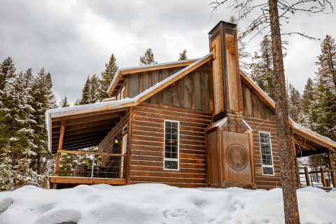 You'll Never Want To Leave This Luxurious, Cozy Cabin In Montana