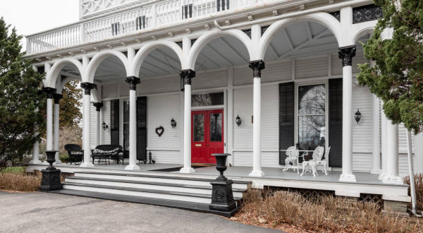 Sleep Inside A Historic Newport Mansion With This Unique Rhode Island Airbnb