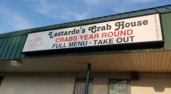 You Can Still Find Tasty Crabs In The Middle Of Winter At Lestardo’s In Delaware