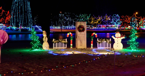Everyone Should Take This Spectacular Holiday Trail Of Lights In Ohio This Season
