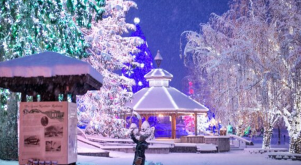 The Twinkliest Town In Washington, Leavenworth, Will Make Your Holidays Merry And Bright