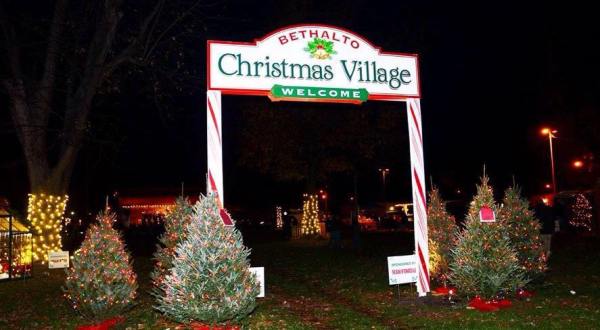 The Winter Village In Illinois That Will Enchant You Beyond Words