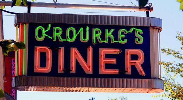 Visit O’Rourke’s Diner, The Small Town Diner In Connecticut That’s Been Around Since The 1940s