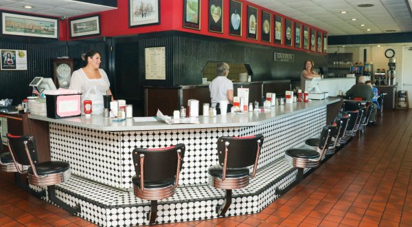 Visit Kathy’s Restaurant, The Small Town Diner In Virginia That’s Been Around Since The 1980s