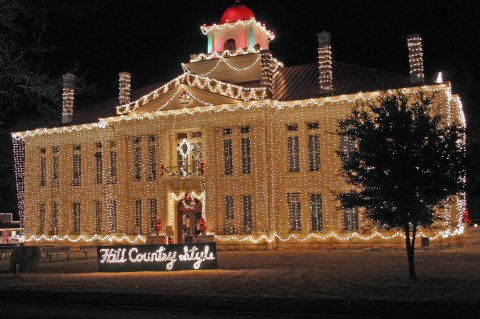 These 6 Small Towns In Texas Honor Christmas In The Most Magical Way