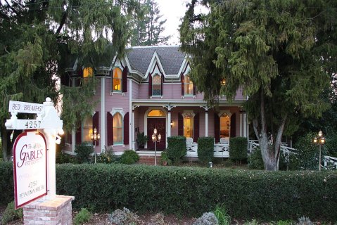 Escape To A Victorian Gothic Mansion In Northern California's Wine Country At The Gables Inn