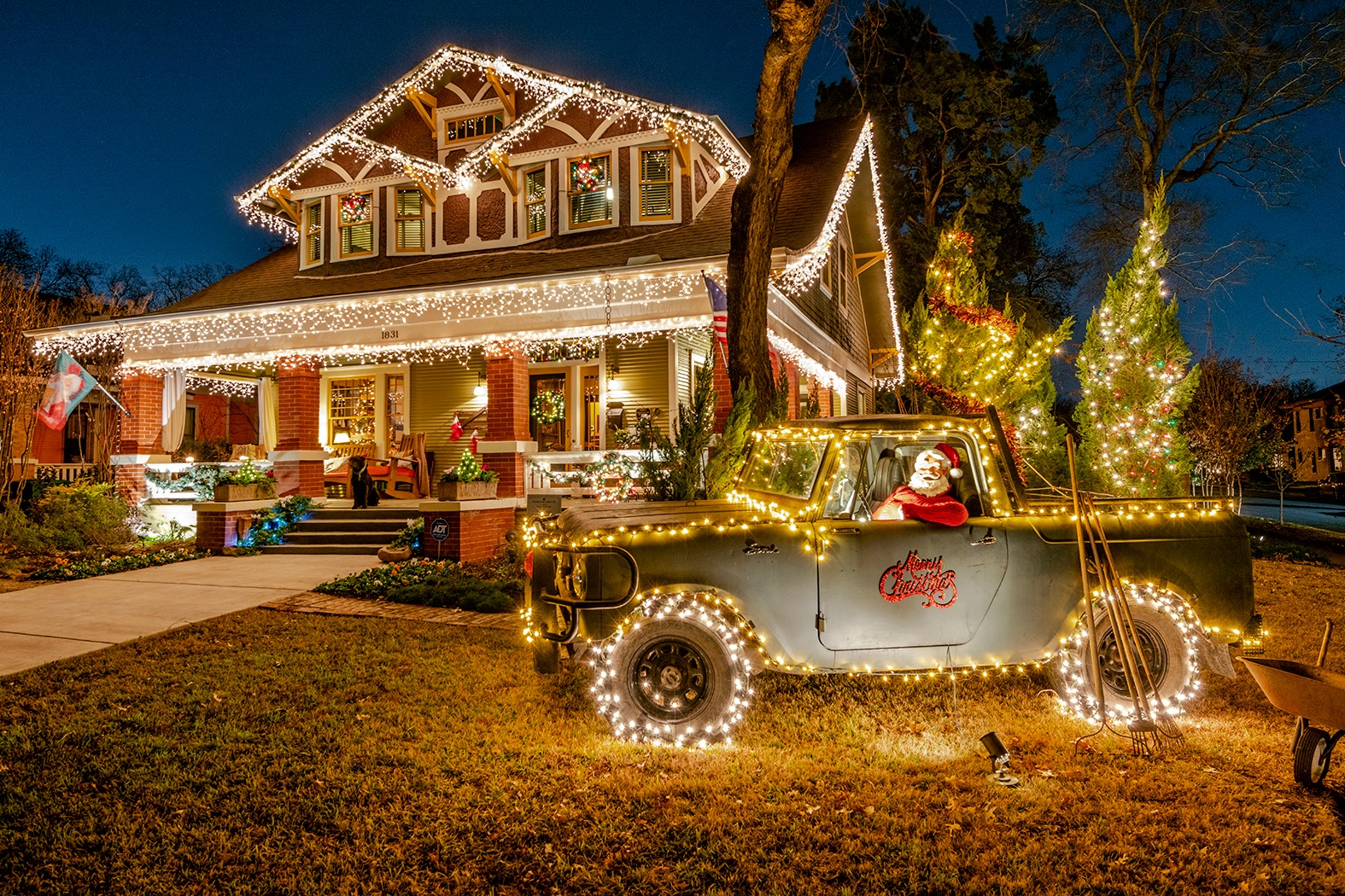 Beautiful Christmas Lights On Houses