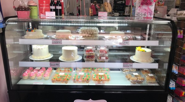 Be Dazzled By The Creative Cakes Baked By The Goodie Girls Cake Shoppe Near Pittsburgh
