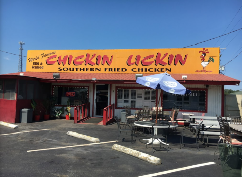 Chickin Lickin Is A Hole-In-The-Wall Restaurant In South Carolina With Some Of The Best Fried Chicken Around