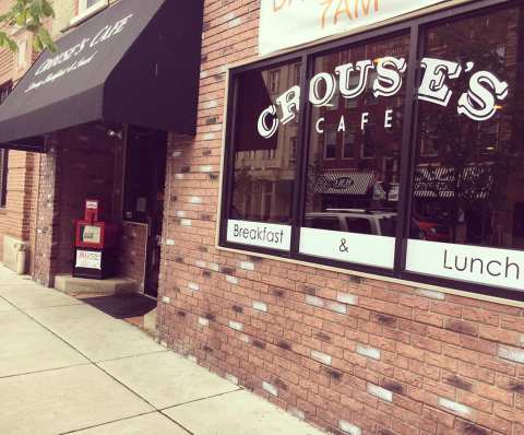 Relax With A Delicious Meal At Crouse's Café, A Laid-Back, Friendly Eatery Near Pittsburgh