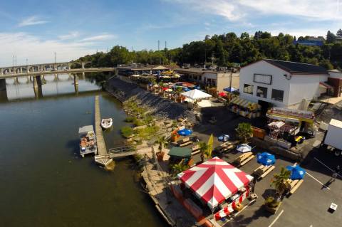 Drink In Stunning Views Of The Susquehanna River At Dockside Willies In Pennsylvania