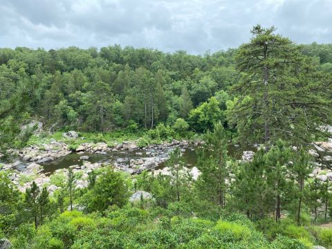 The Turkey Creek Trail In Missouri Is A 4.2-Mile Out-And-Back Hike With A Scenic Finish