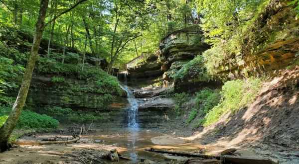 Don’t Let The Name Fool You, Devil’s Punchbowl Is One Of The Most Breathtaking Sites In Wisconsin