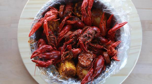 Grab A Seafood Boil Bag To Go At The Sauce Boiling Seafood Express In Cleveland