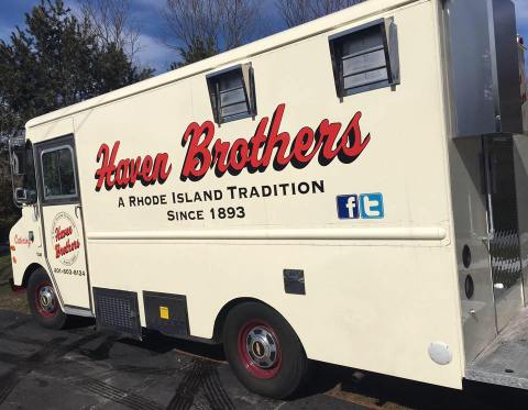 Rhode Island Has A Mobile Diner, And It's One Of The Oldest In The Country