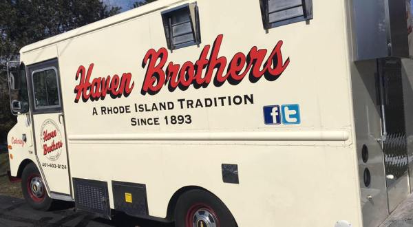 Rhode Island Has A Mobile Diner, And It’s One Of The Oldest In The Country