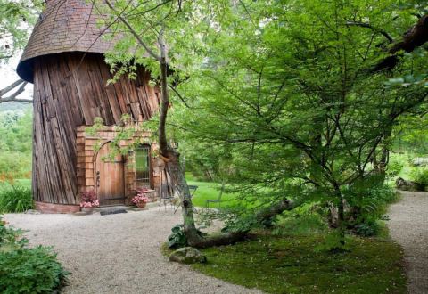Spend The Night In An Airbnb That's Inside An Actual Tiny Tower Right Here In Massachusetts