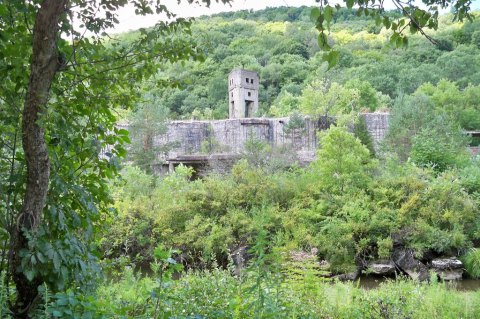 Visit These Fascinating Dam And Paper Mill Ruins In Pennsylvania For An Adventure Into The Past