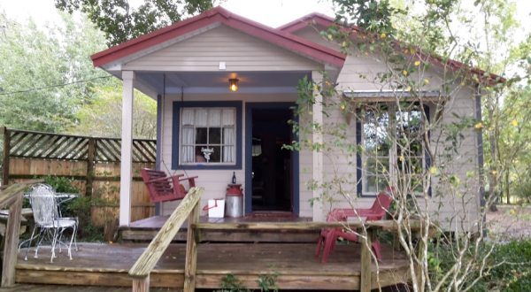Spend The Night In An Authentic Cajun Cottage In The Middle Of Louisiana’s Cajun Country